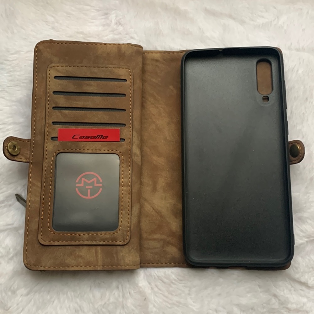 NWOT CaseMe iPhone Magnetic Case